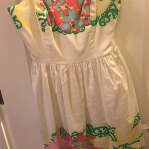 Worn once lily floral white dress